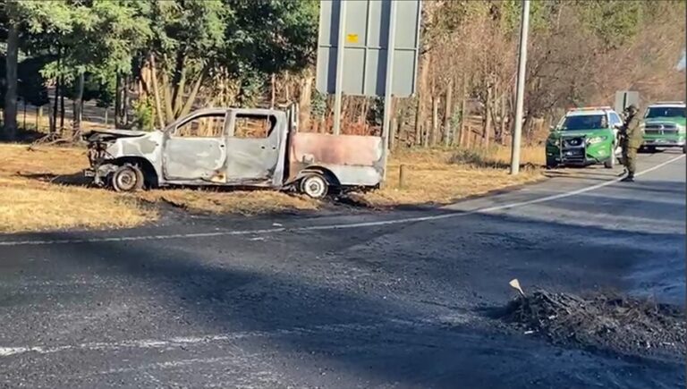 Encapuchados incendian vehículo forestal en nuevo ataque en Ercilla