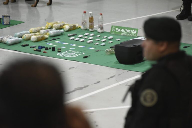 Gendarmería realizó nuevo operativo nacional interviniendo 27 unidades penales.
