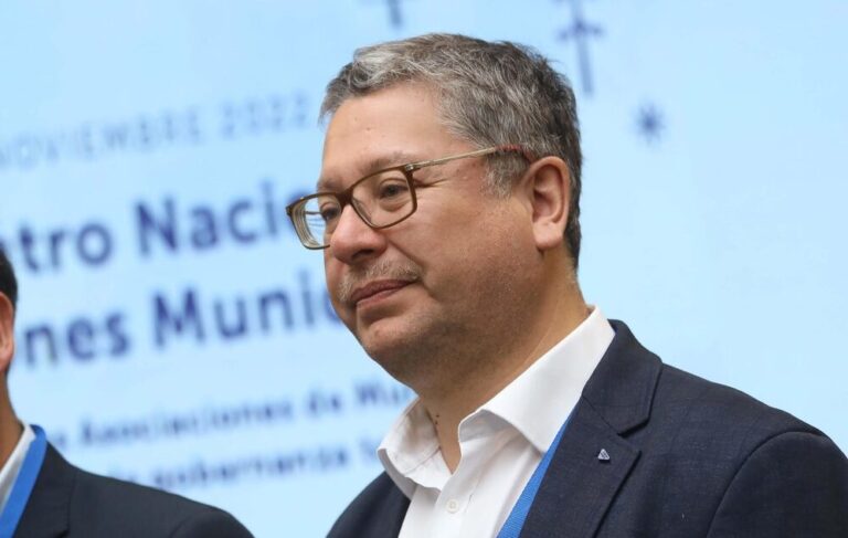 Roberto Neira Alcalde de Temuco