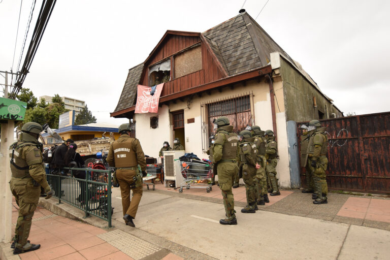 Municipalidad de Temuco y Carabineros logran tercer desalojo de ocupas en vivienda
