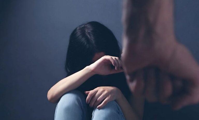 Una de cada 4 chilenas fue víctima de violencia de género en su hogar el año pasado
