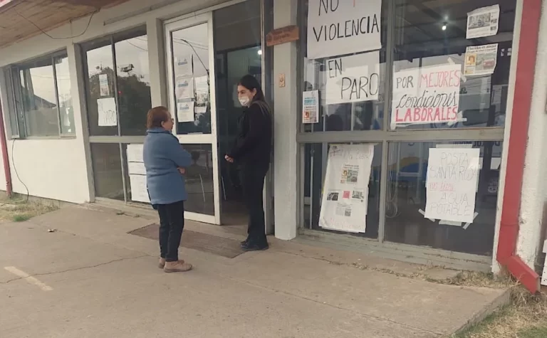 Funcionarios del Cesfam Los Sauces llevan tres semanas en paro