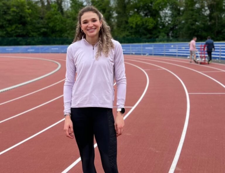 Martina Weil logró nuevo récord nacional en 400 metros