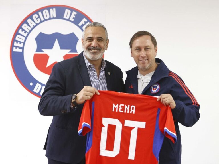 Luis Mena, fue presentado como nuevo director técnico de “La Roja” Femenina