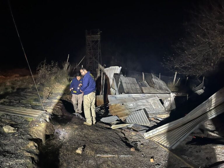 Terroristas quemaron casa deshabitada en Los Sauces