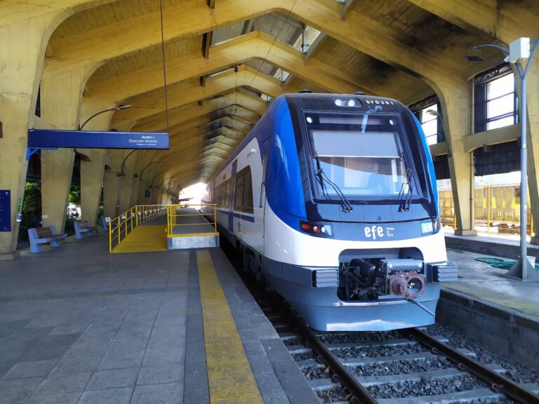 Comenzó el recorrido en tren entre Temuco y Pitrufquén
