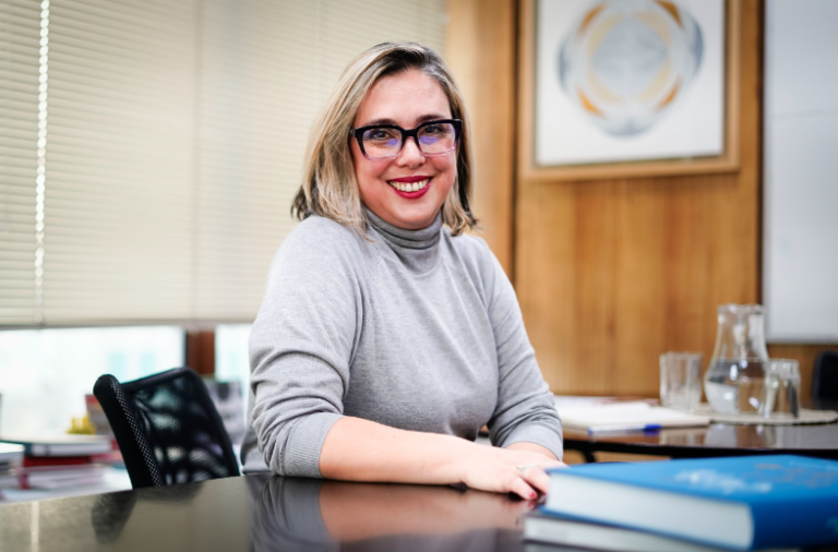 Hoy se concretará la salida de la subsecretaria de las Culturas, Andrea Gutiérrez