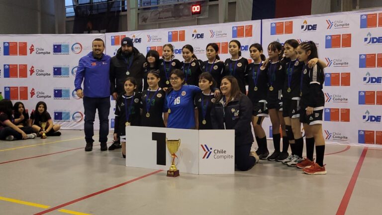 Colegio Angol se corona como campeón regional de balonmano