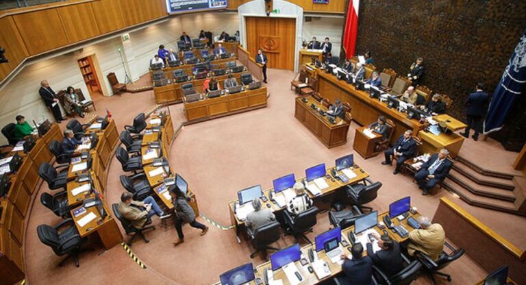 Senado aprueba acuerdo para declarar inconstitucional la comisión contra la desinformación