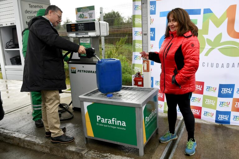 Convenio permitirá que temuquenses paguen menos al comprar combustible y parafina