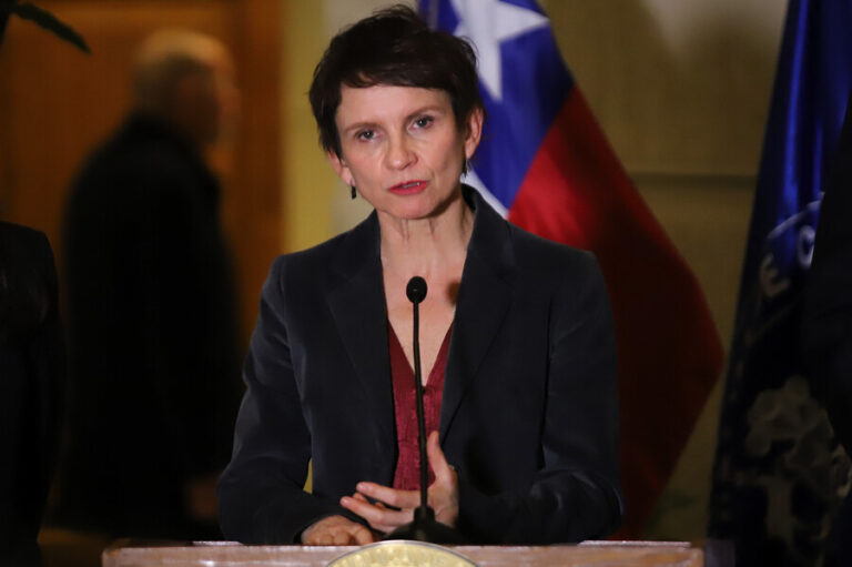 Ministra Tohá indicó que se investiga a más policías y otros grupos tras detención del brazo armado de la Resistencia Mapuche Lafkenchek