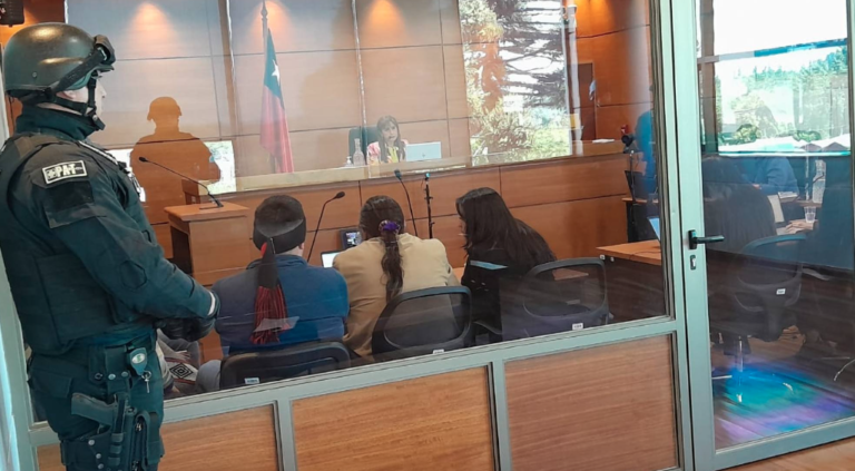 Condenan a cinco personas por ataque incendiario en Los Ángeles