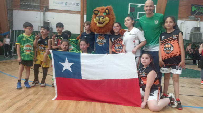 Escuela de básquetbol “Aukan” participó de campeonato internacional en Argentina