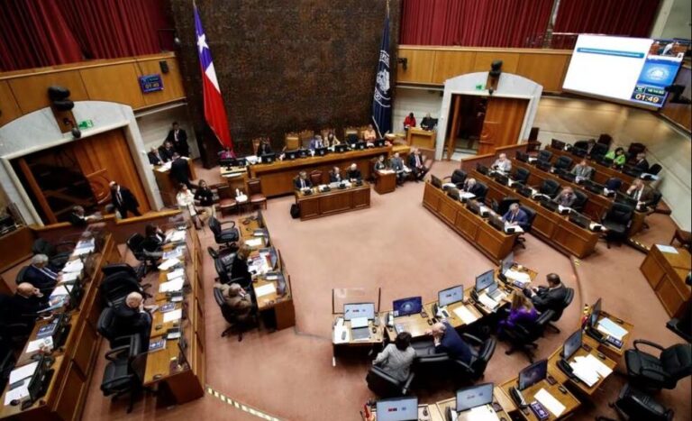 Gobierno y Senado llegan a acuerdo para destrabar presupuesto de Educación