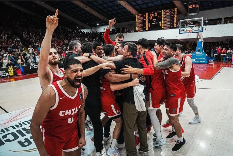 Selección chilena de básquetbol logró un histórico triunfo ante Argentina tras imponerse por 79 a 77