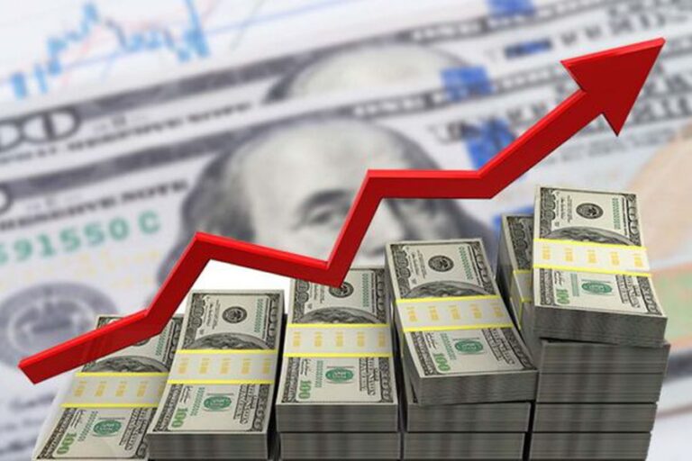 Dólar sigue subiendo y se acerca a sus niveles más altos del año