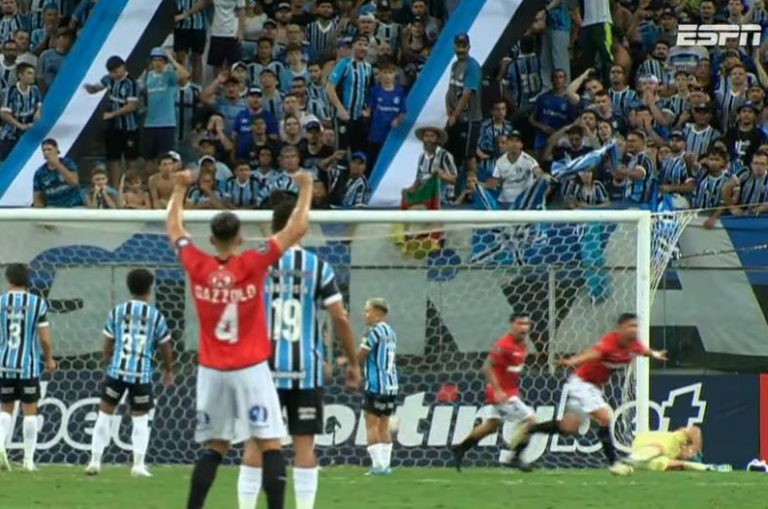 Huachipato queda como líder del grupo C de Copa Libertadores