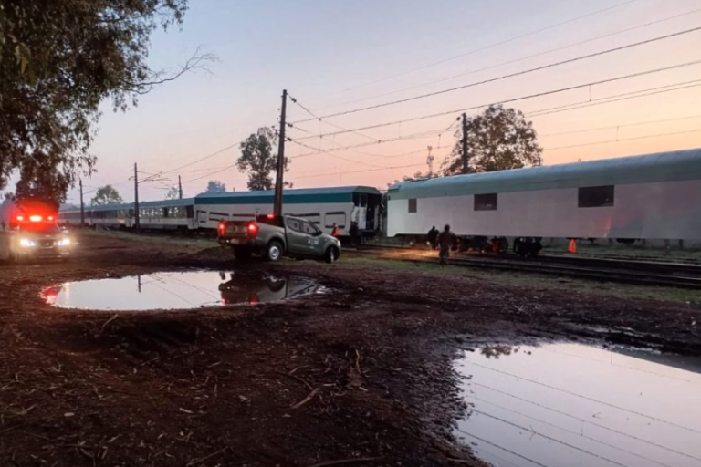 Tren que inauguraba la ruta Santiago-Temuco se descarriló durante su viaje inaugural