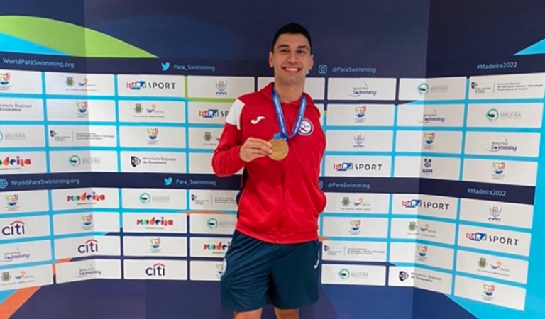 El nadador Vicente Almonacid fue elegido como Premio Nacional del Deporte 2023