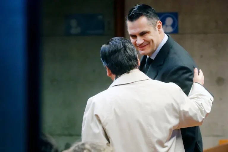 Tribunal absolvió a Claudio Crespo en causa de apremios ilegítimos