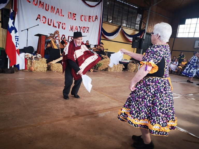 Este jueves inicia el nuevo comunal de Cueca de Personas Mayores en Temuco