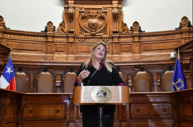 Corte Suprema resolvió de manera unánime remover a Ángela Vivanco tras revelaciones del Caso Audios