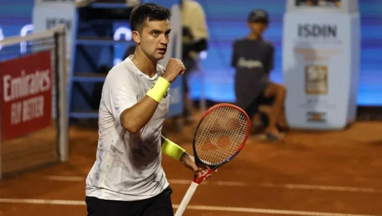 Tomás Barrios avanza en Challenger de Temuco