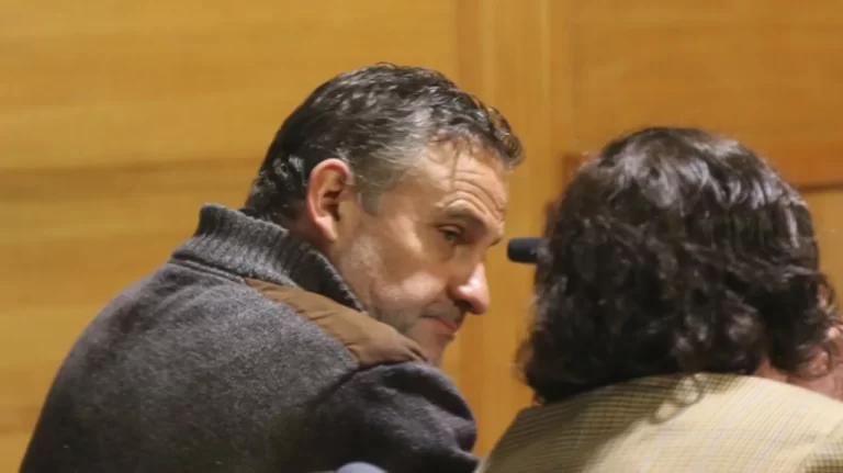 Padre de Martín Pradenas es condenado a cinco años de cárcel por abuso sexual