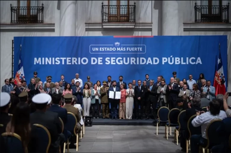 Presidente Boric promulga ley que crea el nuevo ministerio de Seguridad Pública