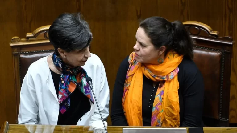 Fiscalía citará a declarar como imputada a ministra Fernández y a senadora Allende