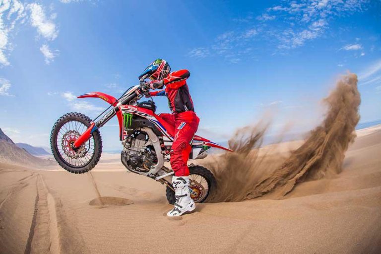 Nacho Cornejo se mantiene en el top 10 de la clasificación general del Dakar 2025