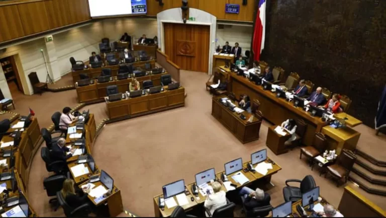 Senado aprobó en general el proyecto de reforma de pensiones tras 10 horas de debate