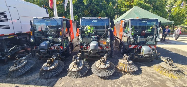 Temuco refuerza su servicio de aseo urbano con modernas barredoras alemanas