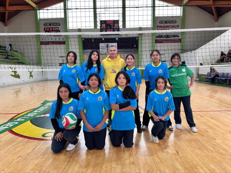 Liceo Los Castaños se consagra campeón comunal y representará a Lautaro en la fase zonal de voleibol escolar