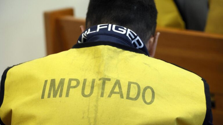 Prisión preventiva para un hombre acusado de usar perros para agredir sexualmente a su pareja