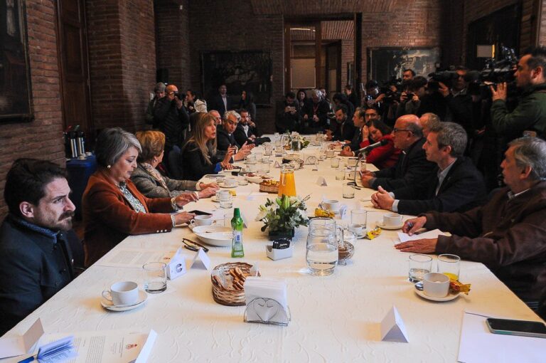Monseñor Chomalí a los candidatos: “Les hice ver la importancia de tener todos un proyecto común”