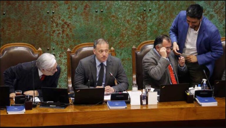 Cámara aprueba proyecto que establece multas por no votar a chilenos