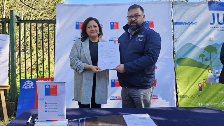 Bienes Nacionales entrega terreno a Junji para la construcción de jardín infantil y sala cuna en la localidad de Licán Ray